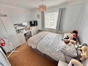 Bedroom- click for photo gallery